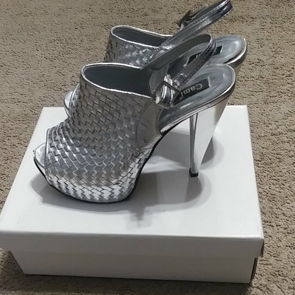 "LIGHTLY WORN" Silver platform mules with strap